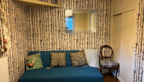 Crescent Cottage, sleeps 8, pet friendly - Foto 5