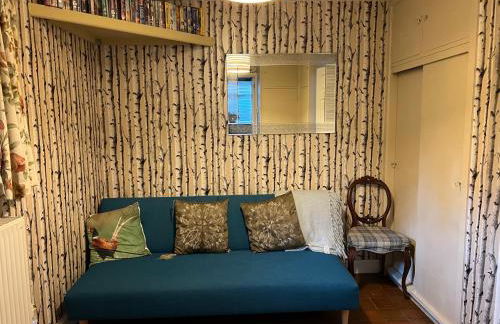 Crescent Cottage, sleeps 8, pet friendly - Photo 5