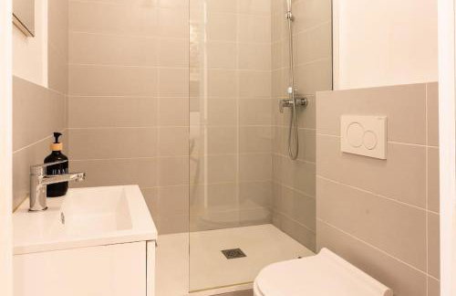 ParisConciergerie - Duplex for 12 with Cinema, 4BR - Foto 43