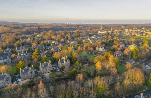 Eskbank Villa near Edinburgh - Photo 25