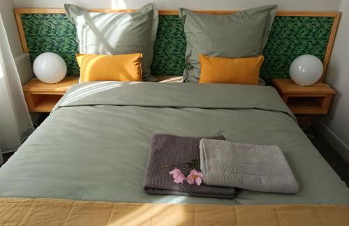 Appartement au cœur de la Petite Cité de Caractère - Foto 2