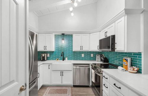 Steps to the Beach Pool Courts Family Fun - Foto 3