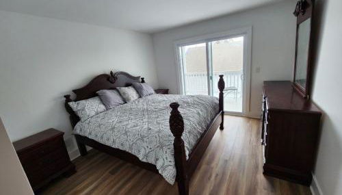 Beautiful beachside, newly renovated apartments just half a block from beach 2 bedroom - Foto 4