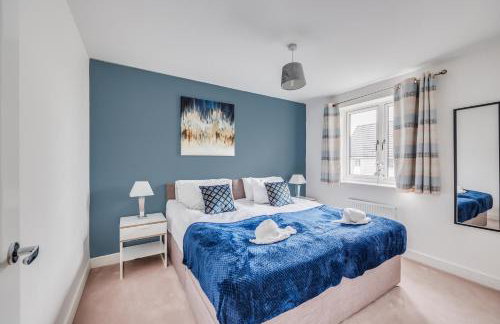 Detached 4 Bedroom 2 Bathroom House - Driveway Parking, Fast WiFi and Smart TV by Yoko Property - Foto 11