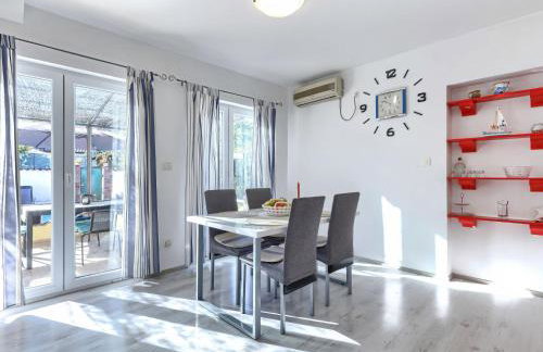 Holiday Home Sandra by Interhome - Photo 2