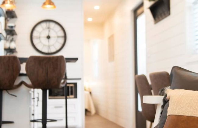 The Newtonian Tiny Container Home Near Magnolia - Foto 14