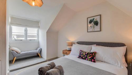 Cheerful 3 bed Grade II Central Cottage - Foto 4, Garden view