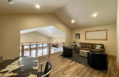 Luxury Townhome in Exclusive Eagle Bend - Photo 15