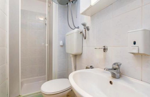 4 Bedroom Cozy Home In Poljica - Foto 37