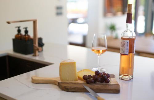 Villa Viverum with heated salt water pool - Photo 20