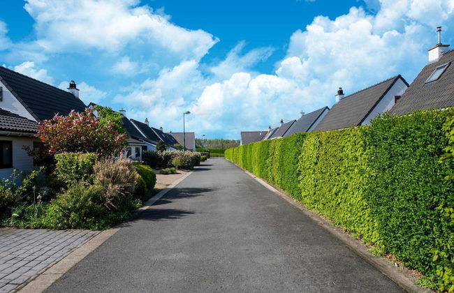 Holiday Home Near Marina With Pool - Photo 16