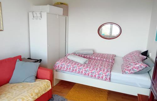 Plesivica Hillside Holiday Home with Hot -Tub - Foto 39