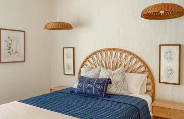 Downtown Indy, Rooftop Deck with Hot Tub, Gym, Bikes, Tesla Charger - Photo 8