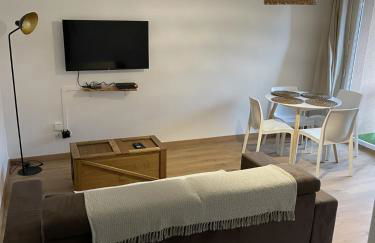 Charmant T2 Piscine Golf de Seilh - Photo 1