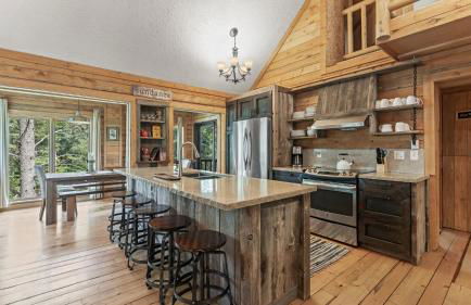 OVER THE RIVER AND THROUGH THE WOODS - Foto 8