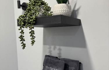 Luxury and Chic 2BR 2BA Apt only 15 Mins to NYC & Hoboken - Foto 30