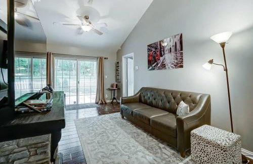 Updated 3bd Cottage on Bike Trail w/ River access! - Foto 29