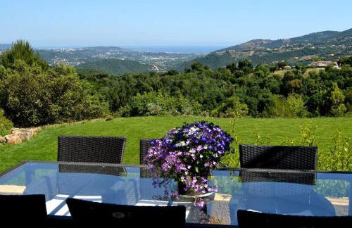 Villa Grasse vue mer exceptionnelle 8P piscine intérieure - Foto 24