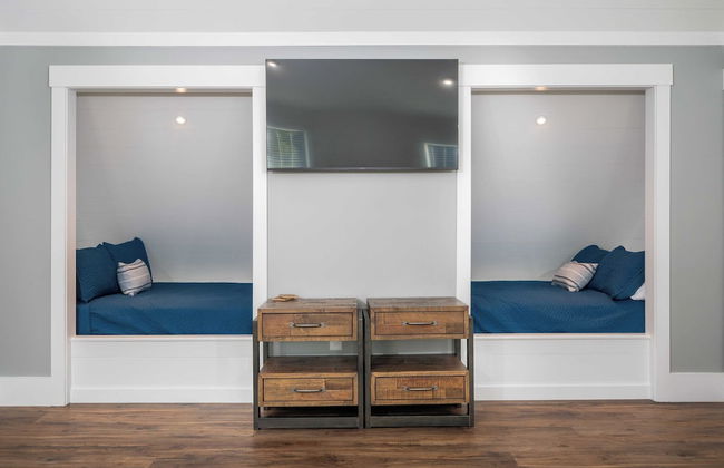 Black Bear & Blue Heron by Avantstay 2 Lakefront Homes, Sleeps 43 Pool, Dock, Theater - Foto 26