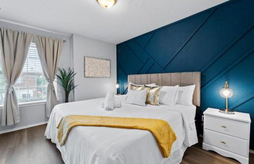 Cowboy Pool - Large Patio - King Bed - Firepit Table - Pet Friendly - Photo 3