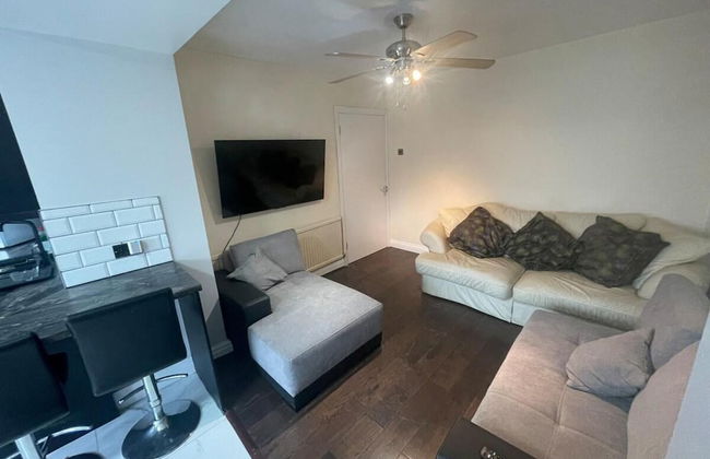 Inviting Apartment in Hayes With Garden & Parking - Foto 7