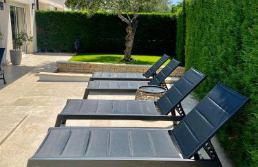 Villa Divina with private heated pool - Photo 8