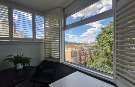 Charming Bright 2-Bed Heritage Flat, Battersea Park, London - Foto 64