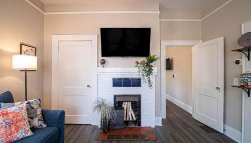 Marietta Square's Home Away! - Foto 2