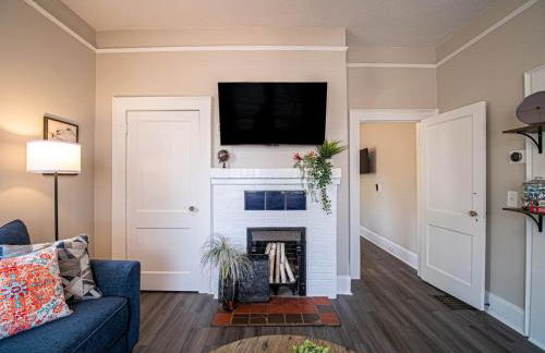 Marietta Square's Home Away! - Foto 2