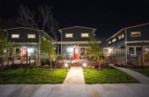 Unique Cabin Sauna Hot Tub FirePit Games - Foto 6