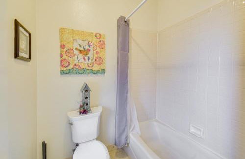 1 Mi to Applegate Park Zoo Pet-Friendly Home - Foto 18