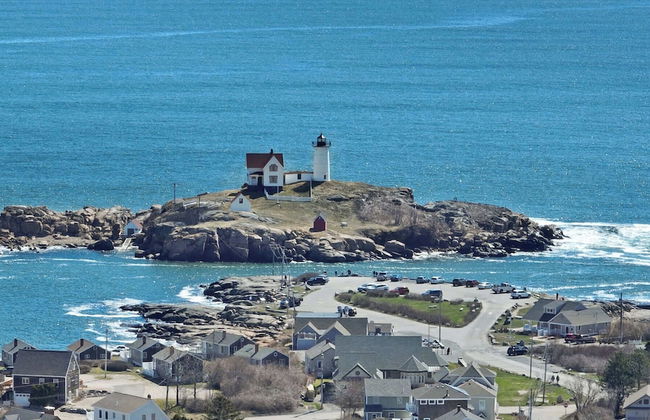 3BR Oceanfront on Nubble Cliffs! - Photo 30