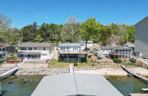 Ultimate Waterfront Getaway, Amazing Lake View - Foto 36