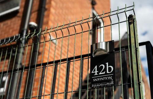 Spacious 4-Bed Apartment · Sleeps 6 · City Centre - Foto 23