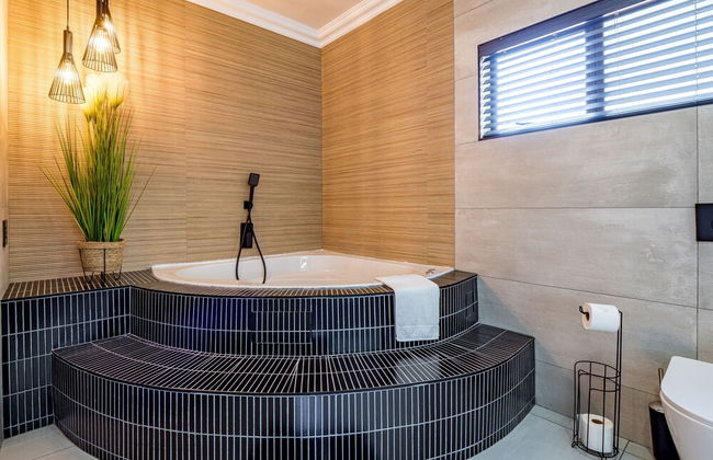 One on Chelsea - Photo 13