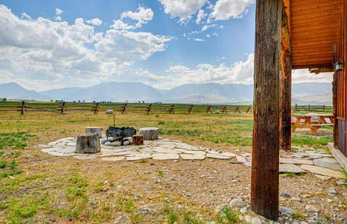 Private Clark Ranch Retreat with Mountain Views! - Foto 36