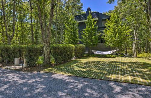 Unique Southampton Getaway with Rooftop Deck! - Foto 13