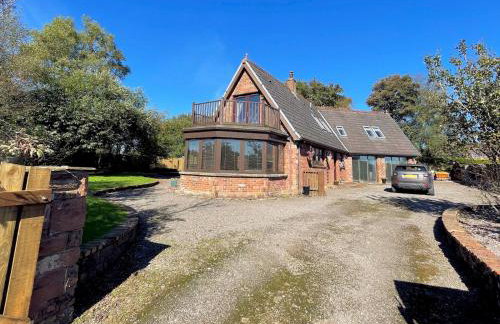 Beautiful 5BR House near Gretna Green with Garden - Pass the Keys - Photo 53