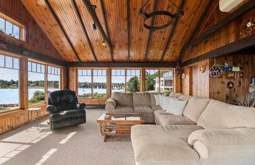 Stunning Waterfront Home w Private Dock - Foto 15