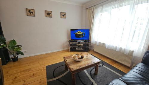 2 Bedrooms - 3 Beds - Free Parking - 168 - Foto 2