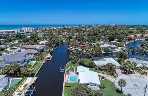 Bikini Tini Time - Foto 48