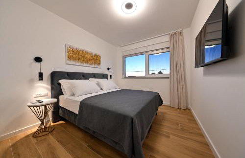 Villa Nostro Porto with pool - Photo 32