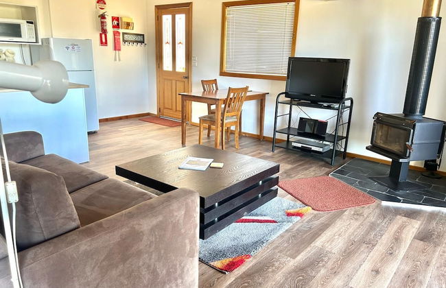 The Black Sparrow - Photo 1