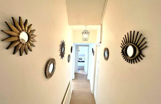 Spacious 2-bed Apartment With Hot tub and Parking - Foto 20