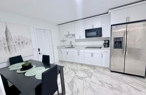 2 bed peaceful, lakeview studio NO FEES - Foto 12