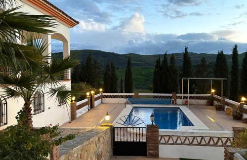 Spacious Villa with Exceptional Views in Malaga - Foto 50