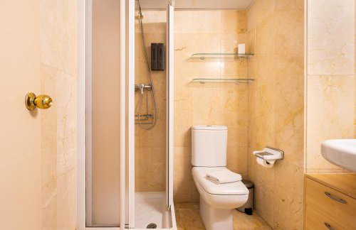 Vistas a Plaza de España y Parking Gratuito - Foto 20