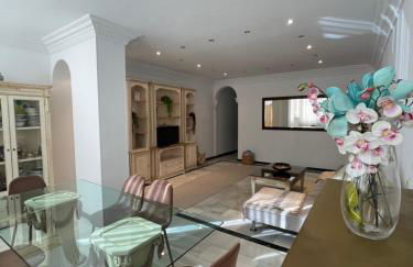 Marbella Beach Front Edificio Mayoral Centro Ciudad y Primera Línea Playa Muy Amplio y Espacioso - Foto 58