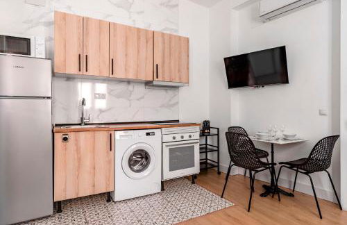 Charming Lucero - Foto 24