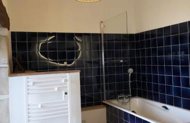 LE REPAIRE DU CLAIN gîte 4 étoiles pour 14 personnes avec piscine proche du Futuroscope - Foto 42